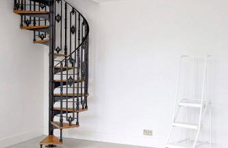 Double-Bed Bedroom, Living Room and Kitchenette, private Bathroom and Utility Room available at Willow House, Shepperton - Foto 26