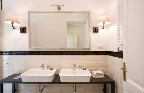 Flat Three - Photo 50