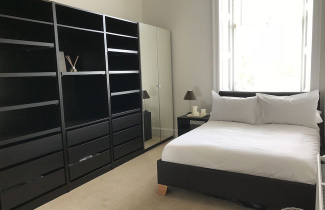 Silver Lining - Meadows Apartments - Photo 5