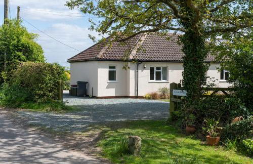 Chase Lodge, Kenilworth, Family Sized Cottage With free Wifi - Foto 1