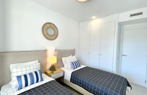 Beach Paradise 2 Bedrooms - Photo 21