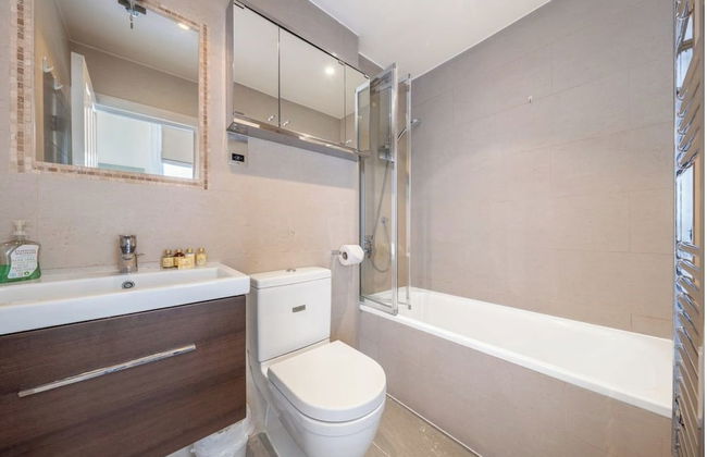 The Hertford Boutique - Photo 58