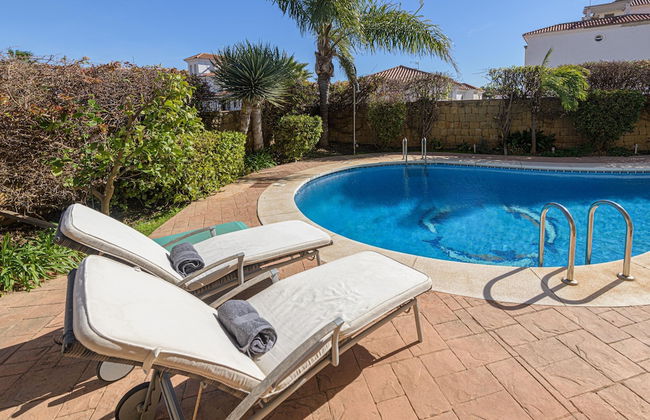 Villa Riviera in Urbanizaci n Riviera Sol - Photo 6