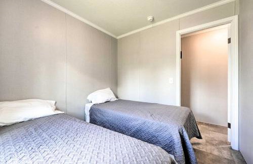 Cassopolis Cabin with Lake and Fishing Access! - Foto 15