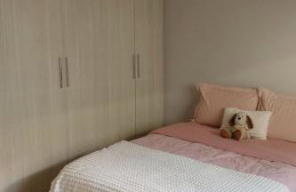 Casa Teresópolis perto do centro com três suítes e piscina - Foto 19