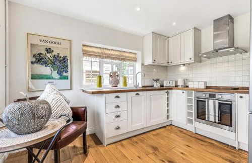 Rosalie Cottage - Photo 3