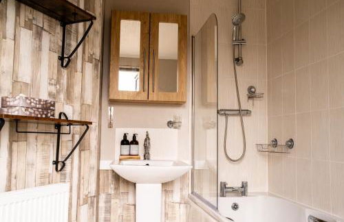 Luxury Lodge - Photo 17