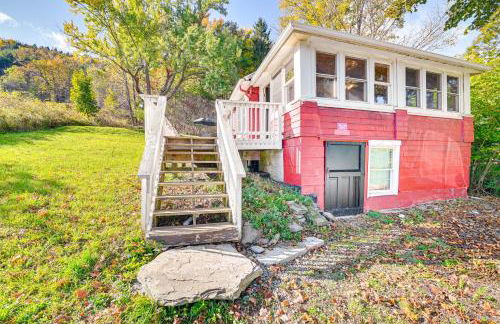 Pet-Friendly Catskills Retreat Fire Pit and Deck! - Foto 27