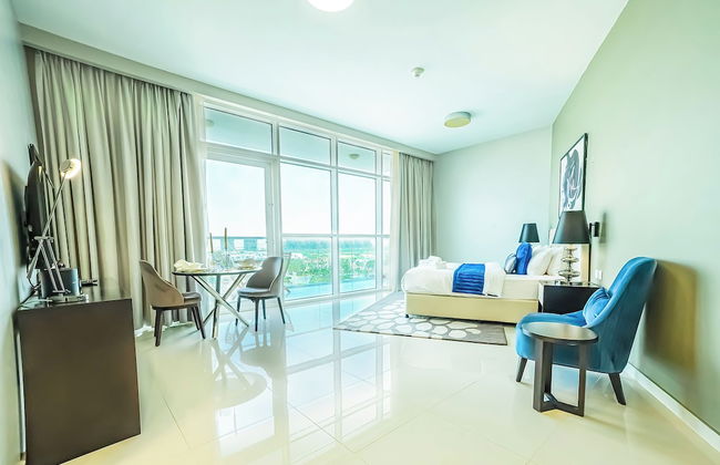 Nasma Holiday Homes - DAMAC Hills Artesia Tower C - Photo 3