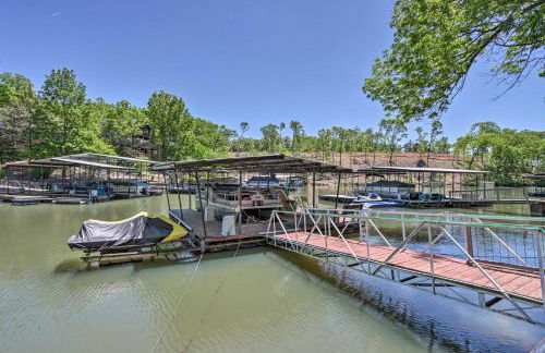 Lakefront Rocky Mount Cabin with Dock and Kayaks! - Foto 22