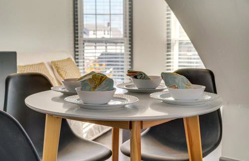 Steps to Beach Couples Retreat in Ocean City! - Foto 9