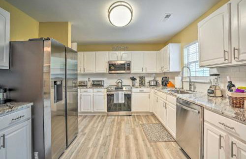 20 Mi to Charleston Group Getaway in Summerville! - Foto 2