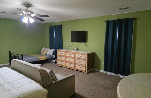 6BR in Suburban area close to Freeway and Galeria - Foto 53