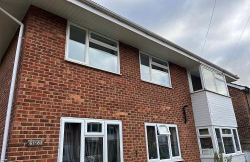 St Denys 2 bedroom flat, Convenient location next to station, Great for contractors - Foto 10