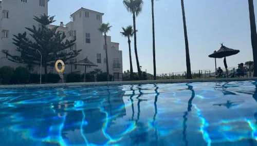 Casa Feliz - Stunning 2 bed Penthouse in Manilva with pool, sea and mountain views, close to the beach and facilities - Photo 3