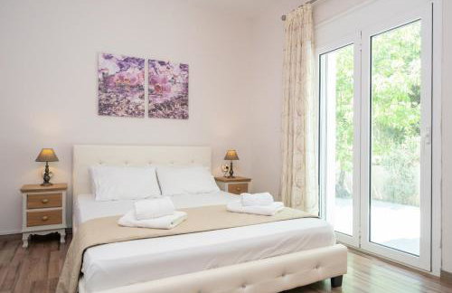 Orchid Garden Apartment - Photo 16
