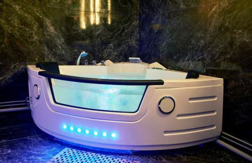 Versailles Jacuzzi - Sauna - RDC 2 - Foto 27