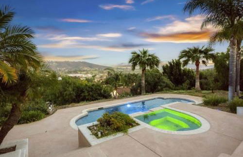 Buena Creek Vista Primary Subdivided Home with Views and Pool - Foto 3