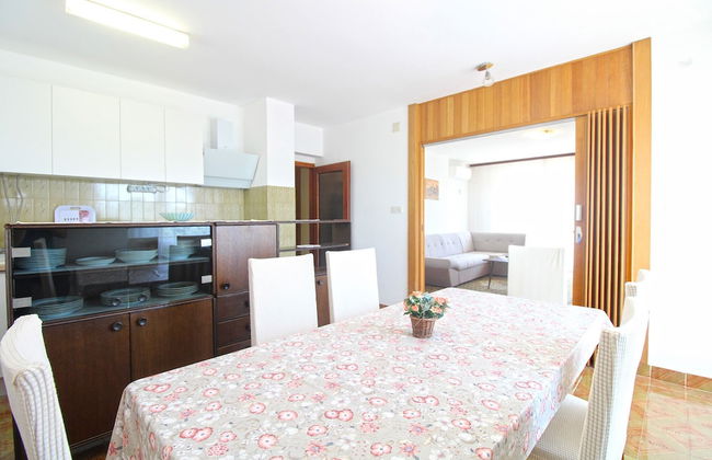 Apartment 1198 - Photo 31