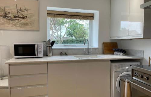 Whitley Old Garage - Photo 29