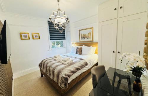 Designer 2 Bed Luxury Apartament with Private Garden in London - Foto 5