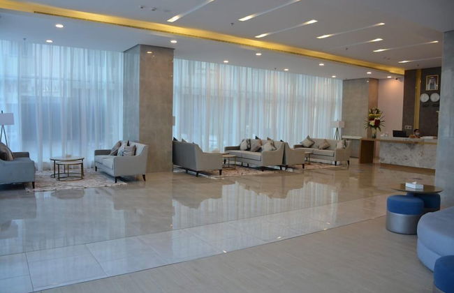 The Lodge Suites - Photo 36