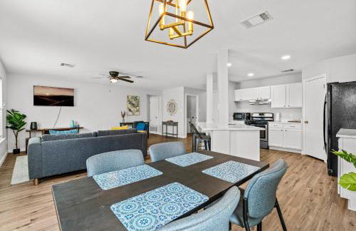 Modern, family friendly home w garage, huge yard! - Foto 12