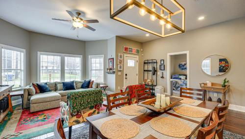 Artsy Bungalow with Yard in Dtwn San Antonio - Foto 5