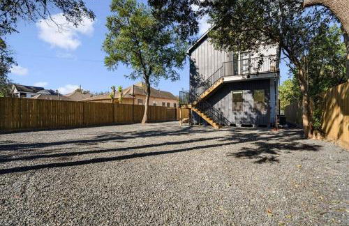 Bohemian Cathedral @ East Downtown - Foto 30