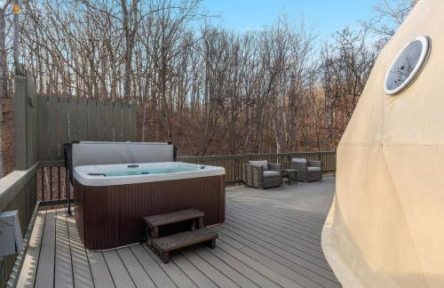 Sky Dome - Romantic Stay, Hot Tub, Wi-Fi, AC & Heat - Photo 25