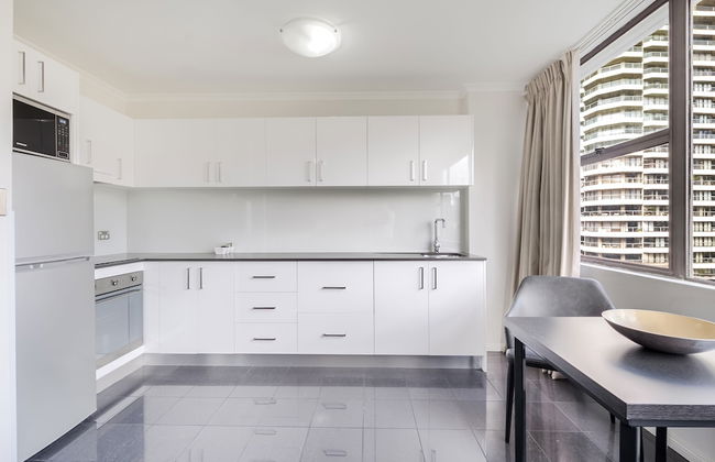 Oaks Sydney Hyde Park Suites - Photo 19