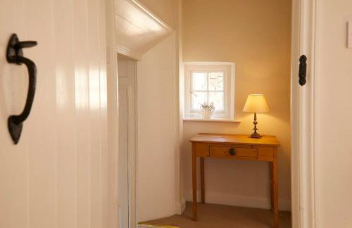 Glasswing Stays Scoresby Cottage - Photo 15