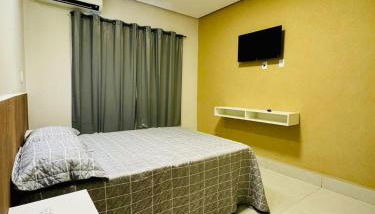 INCRIVEL FLAT 3 MINUTOS do CENTRO COM CHURRASQUEIRA E AR CONDICIONADO - Foto 3