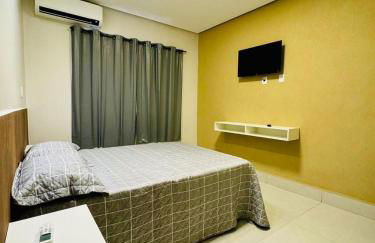 INCRIVEL FLAT 3 MINUTOS do CENTRO COM CHURRASQUEIRA E AR CONDICIONADO - Foto 3