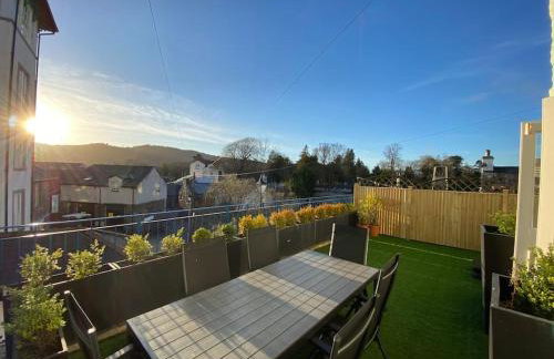 Bank Chambers in Bowness with Hot Tub and Lake Access - Photo 4