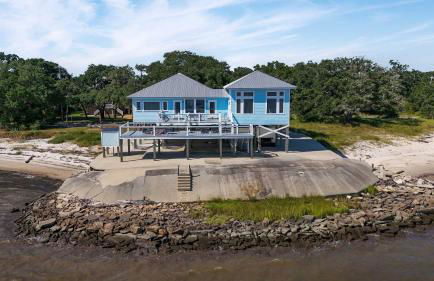 Private Waterfront Beach House with Fire-pit - Foto 54