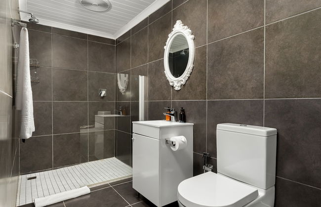 Luxury Oasis, Lifestyle Villa, Pool & Gym - Photo 34