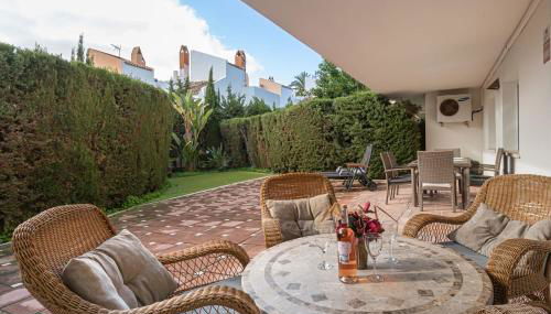 Apartamento Altos de Banús V - Foto 4, Garden, sunbed, Garden view