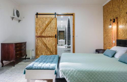 Castanheiro's Place - Photo 20