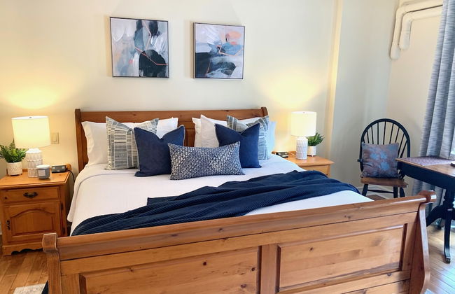 Suites On King - Photo 14