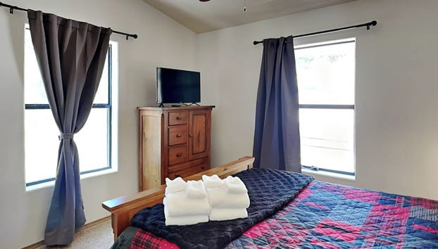 All Decked Out Ruidoso - Foto 5, Habitación