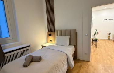 Jomi Stays - Kudamm - Foto 71