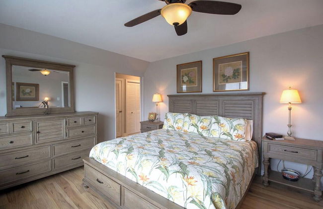 665 Newhaven - Photo 2