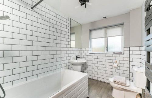 Clock Tower Cottage by Ashgrove Leisure - Foto 18