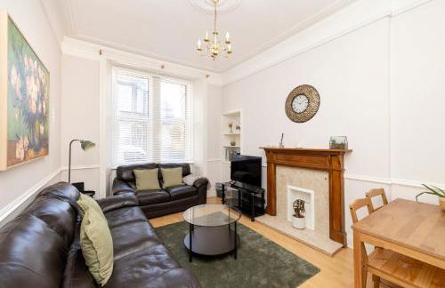 Refined 2-Bed Flat with Classic Edinburgh Charm - Foto 9