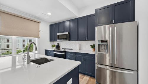 Stylish Downtown Unit with Historic Charm apts - Foto 4