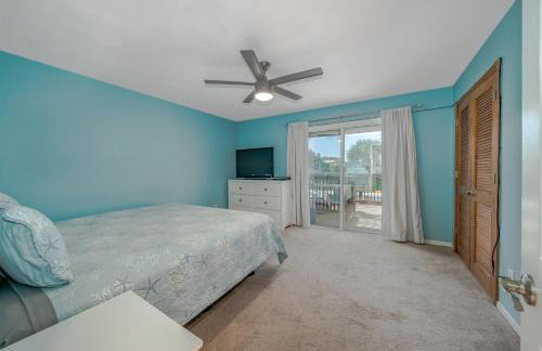 Flagler Avenue adjacent Dog Friendly Home with Garage! Stroll to the Beach! - Foto 18