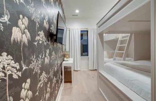 Luxury Townhouse with Rooftop Deck Less than 10 mins to Downtown - Foto 33