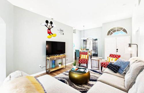 Spacious Disney Themed 5Bed Villa! Private Heated Enclosed Pool/Spa/BBQ! - Photo 9