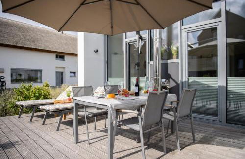 Ostsee - Reetdachhaus Nr 13 "Reethaus am Yachthafen" im Strand Resort - Foto 3